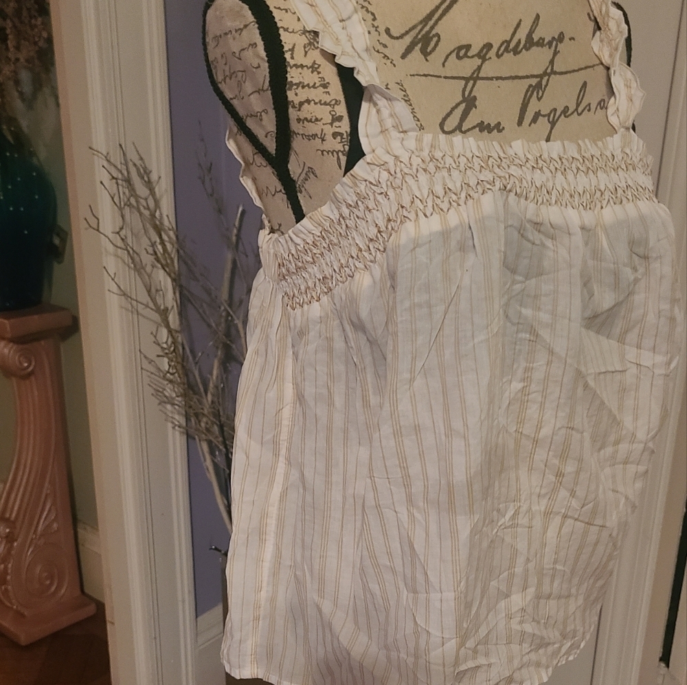 NWT BANANA REPUBLIC SUMMER TOP size small NEW Hp🔥🔥🔥